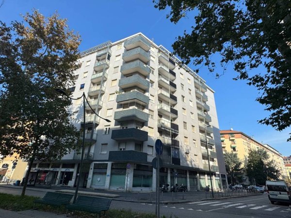 appartamento in vendita a Milano in zona Piazzale Lodi