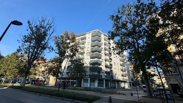 appartamento in vendita a Milano in zona Piazzale Lodi