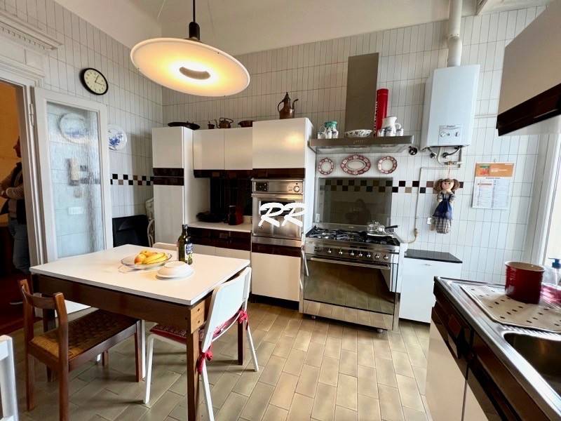 appartamento in vendita a Milano in zona Guastalla