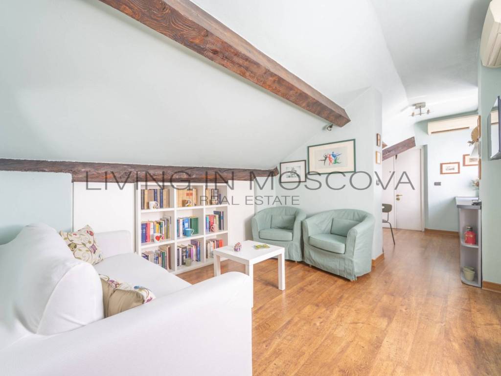 appartamento in vendita a Milano in zona Porta Garibaldi