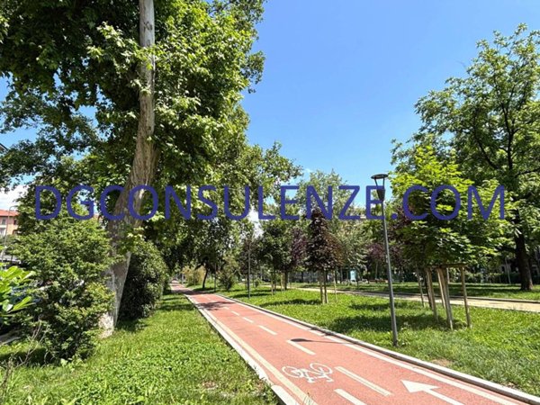 appartamento in vendita a Milano in zona Città Studi