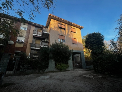 intera palazzina in vendita a Milano