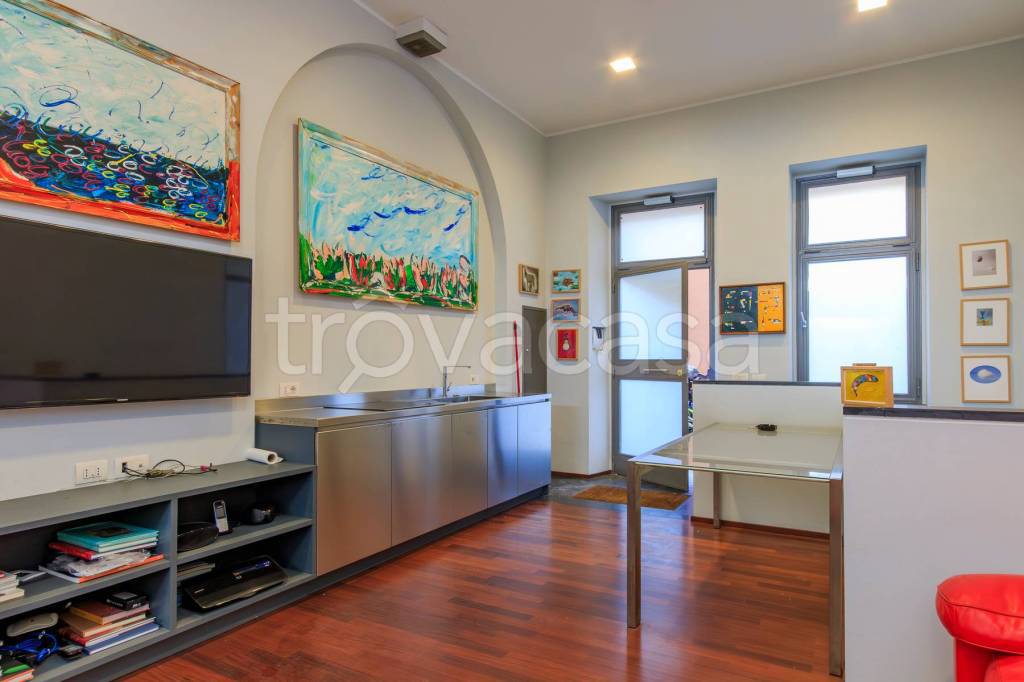 appartamento in vendita a Milano in zona Porta Venezia