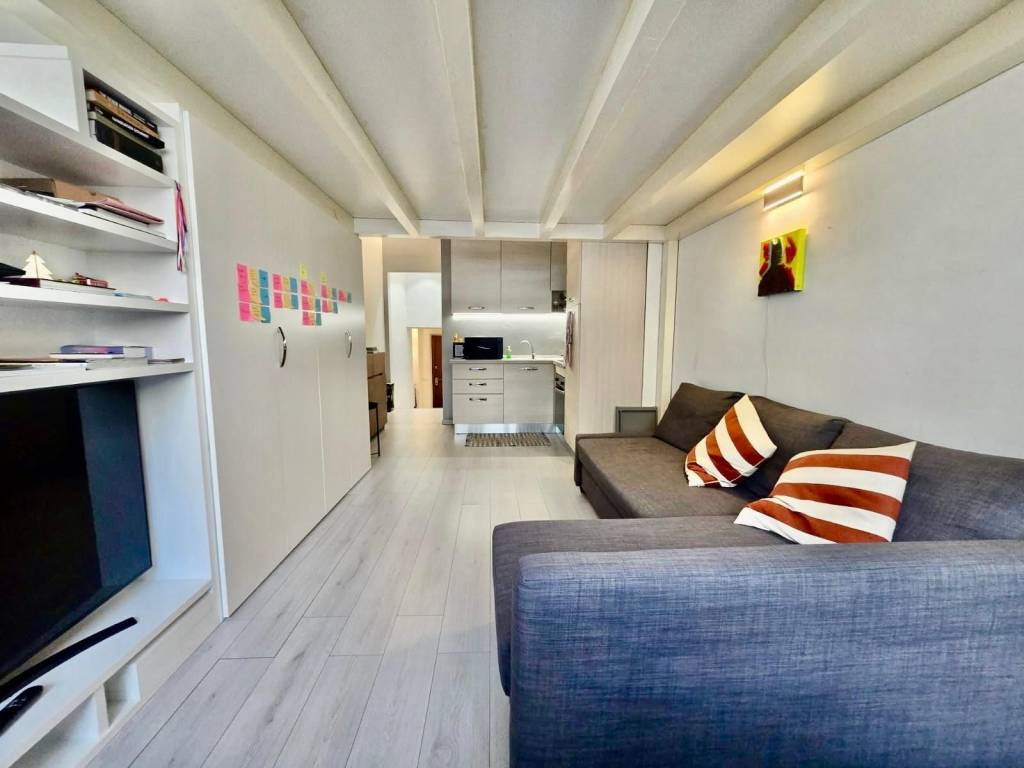 appartamento in vendita a Milano in zona Corvetto