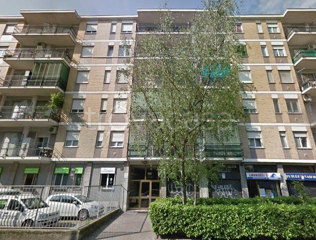 appartamento in vendita a Milano in zona Corvetto