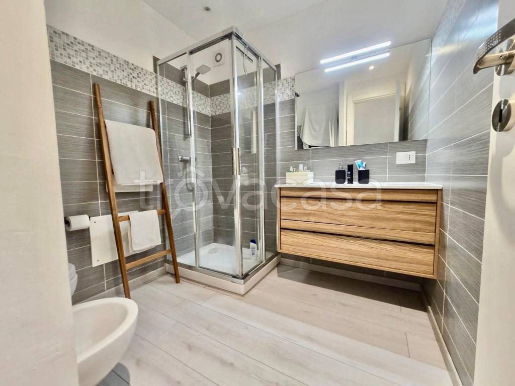 appartamento in vendita a Milano in zona Corvetto