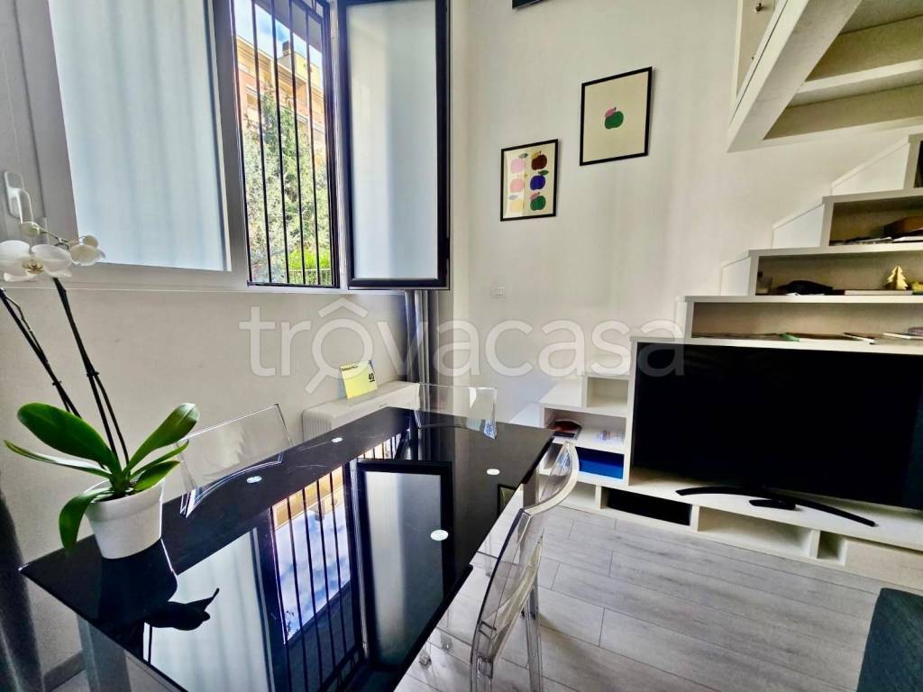 appartamento in vendita a Milano in zona Corvetto