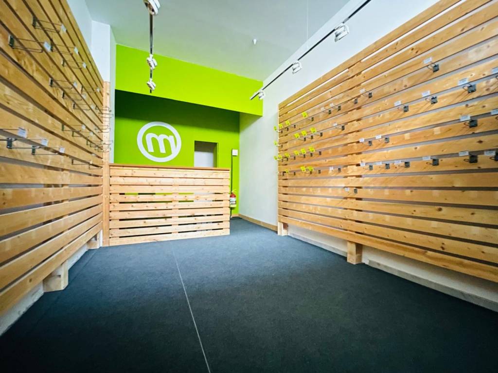 negozio in vendita a Milano in zona San Siro