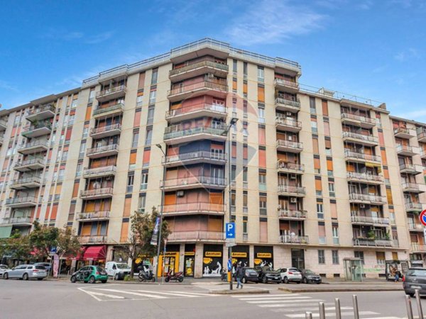 appartamento in vendita a Milano in zona Piazzale Lodi