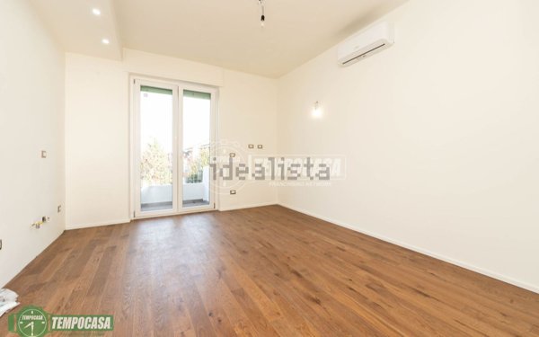 appartamento in vendita a Milano in zona Gorla