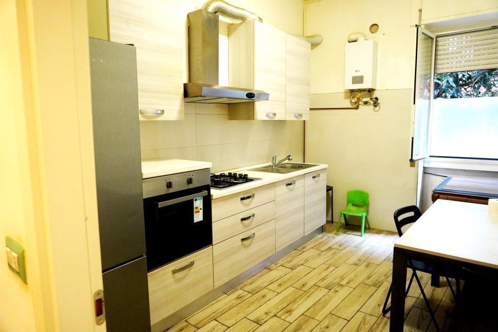 appartamento in vendita a Milano in zona Cagnola