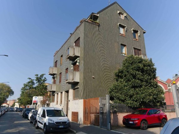 ufficio in vendita a Milano in zona Bovisa
