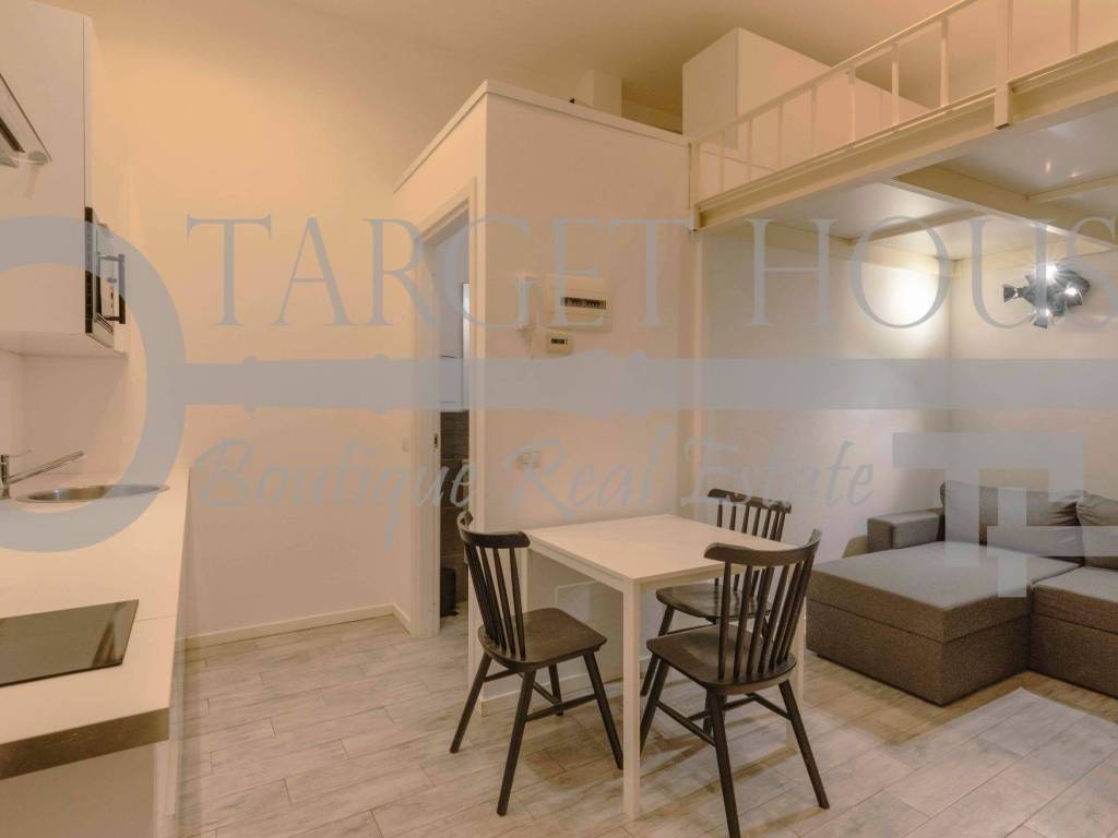 appartamento in vendita a Milano in zona Sempione