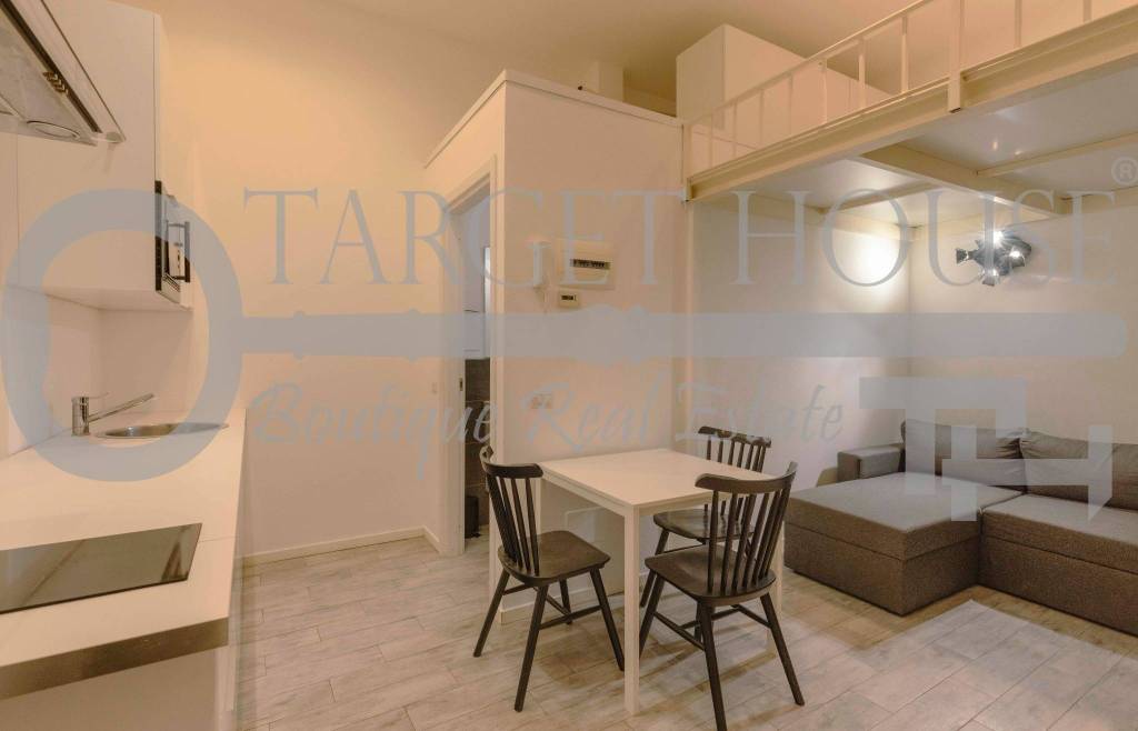 appartamento in vendita a Milano in zona Sempione