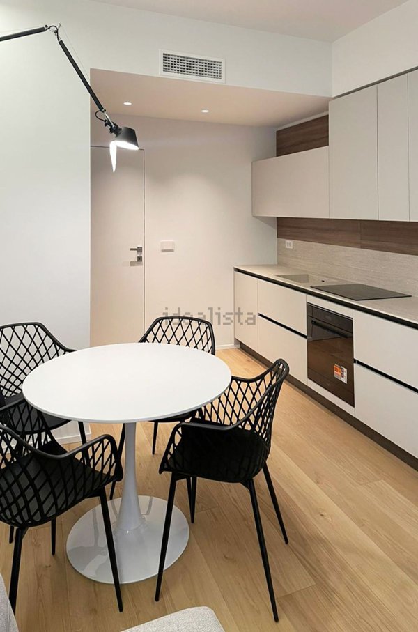 appartamento in vendita a Milano in zona Centro Direzionale