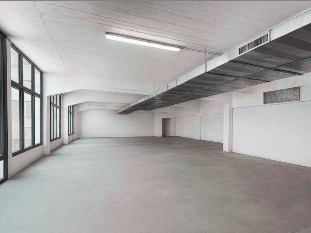 ufficio in vendita a Milano in zona Forlanini