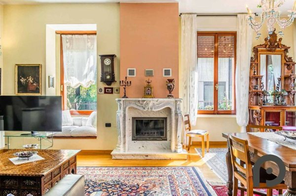 casa indipendente in vendita a Milano