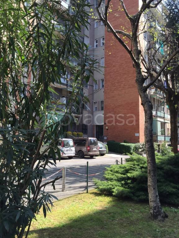 appartamento in vendita a Milano in zona Corvetto