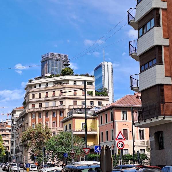 appartamento in vendita a Milano in zona Sempione