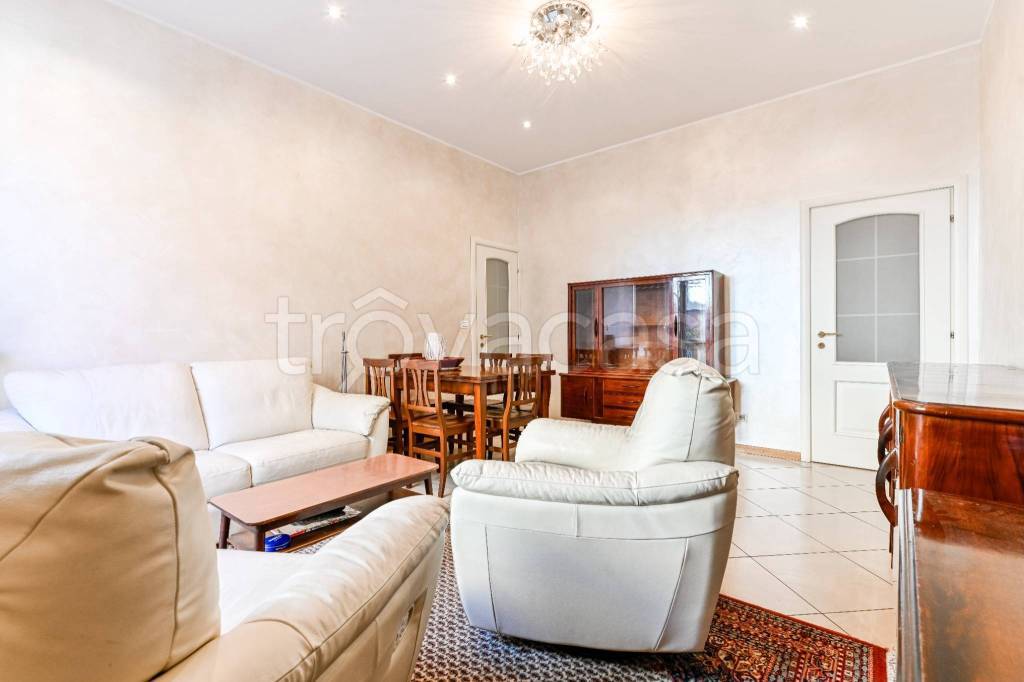 appartamento in vendita a Milano in zona Stazione Centrale