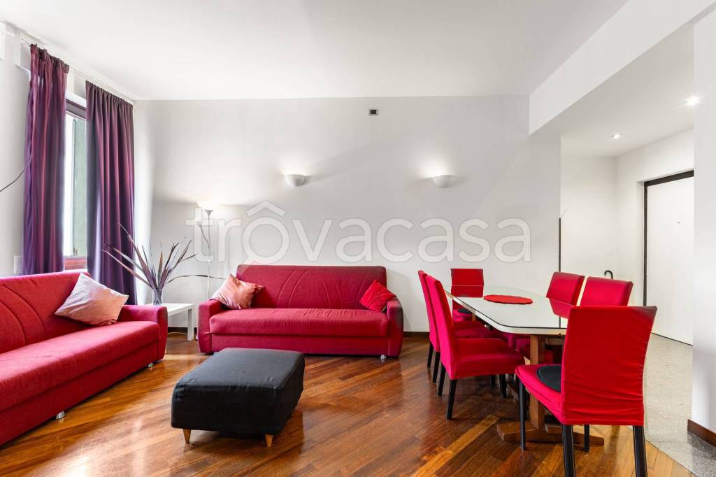 appartamento in vendita a Milano in zona Porta Genova