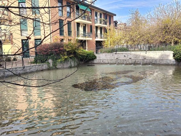 appartamento in vendita a Milano in zona Isola