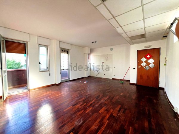 appartamento in vendita a Milano in zona Stadera