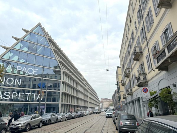 appartamento in vendita a Milano in zona Porta Garibaldi