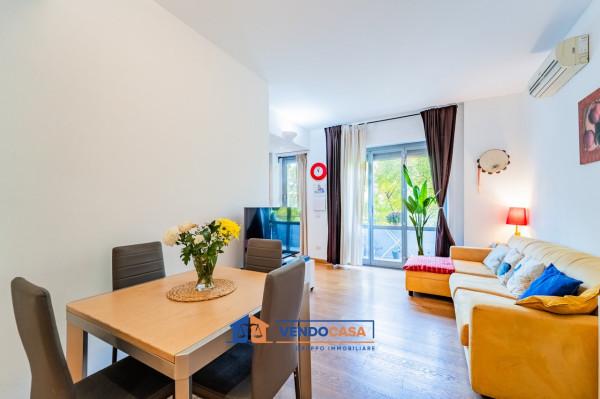 appartamento in vendita a Milano in zona Bullona