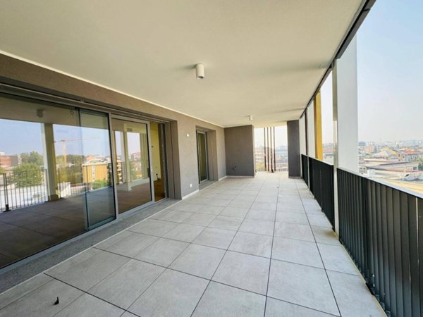 appartamento in vendita a Milano in zona Lambrate