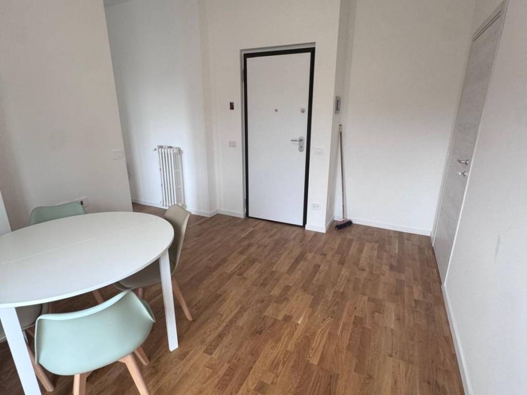 appartamento in vendita a Milano in zona Famagosta