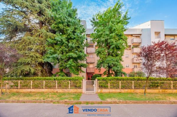 appartamento in vendita a Milano in zona Barona