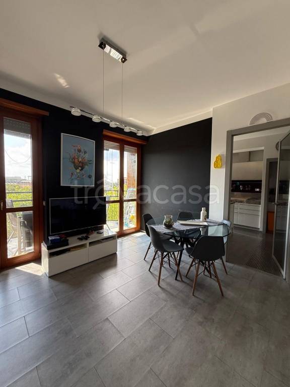 appartamento in vendita a Milano in zona Corvetto