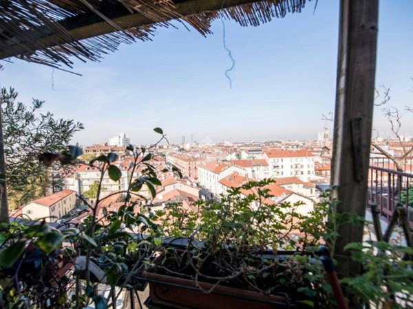 appartamento in vendita a Milano in zona Porta Genova