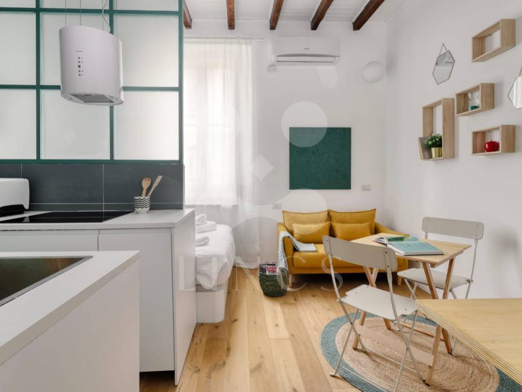 appartamento in vendita a Milano in zona Casoretto