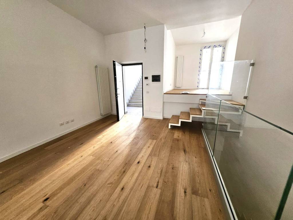 appartamento in vendita a Milano in zona Solari