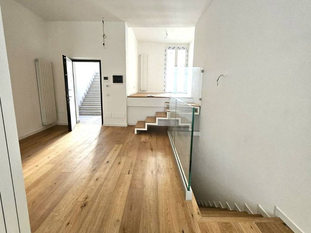 appartamento in vendita a Milano in zona Solari