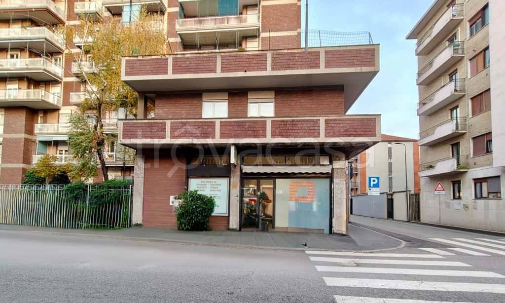 negozio in vendita a Milano in zona Città Studi