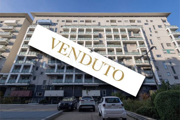 appartamento in vendita a Milano in zona Adriano