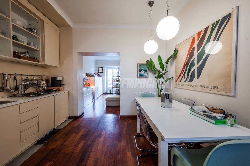 appartamento in vendita a Milano in zona Porta Ticinese