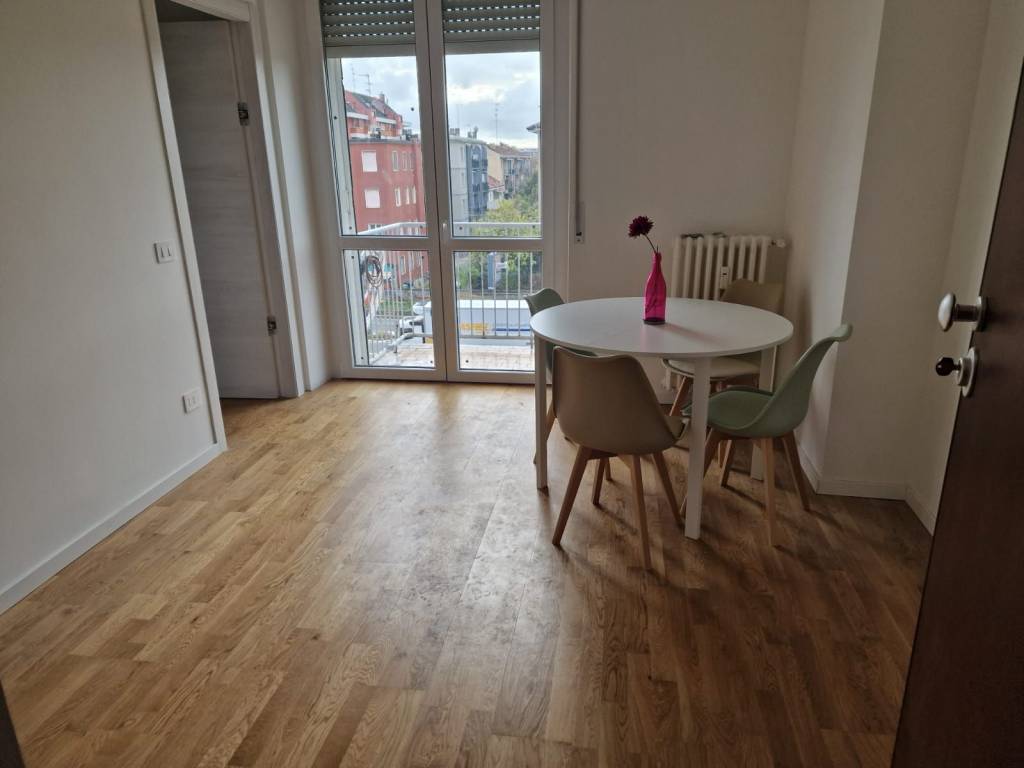 appartamento in vendita a Milano in zona Famagosta