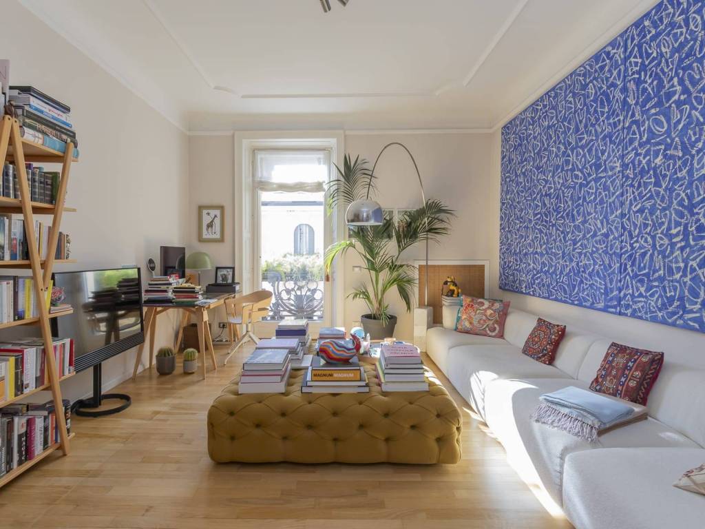 appartamento in vendita a Milano in zona Guastalla