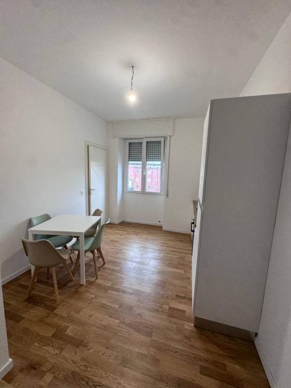 appartamento in vendita a Milano in zona Famagosta