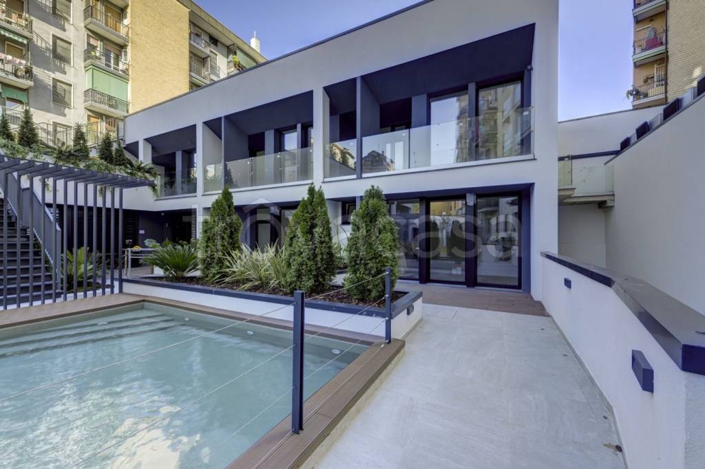 casa indipendente in vendita a Milano in zona Bicocca