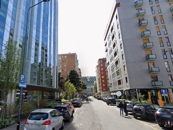 appartamento in vendita a Milano in zona Porta Garibaldi
