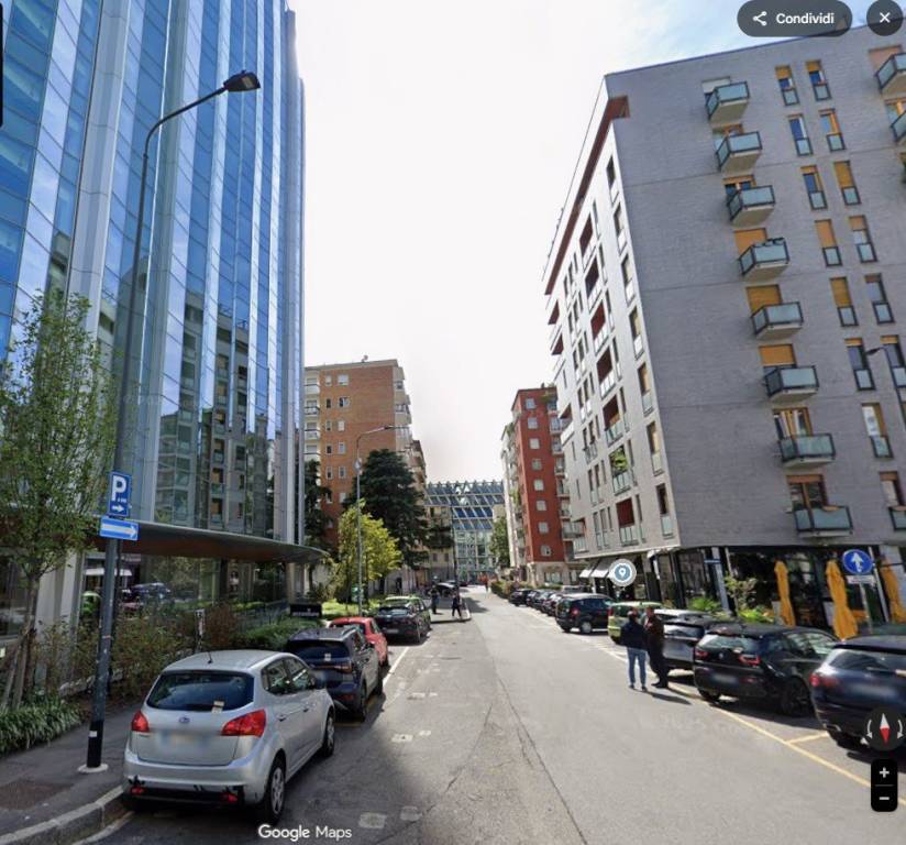 appartamento in vendita a Milano in zona Porta Garibaldi