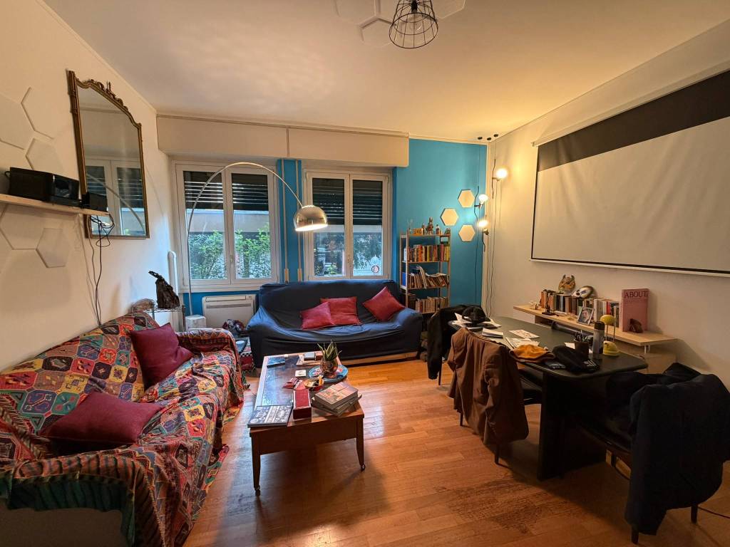 appartamento in vendita a Milano in zona Chiesa Rossa