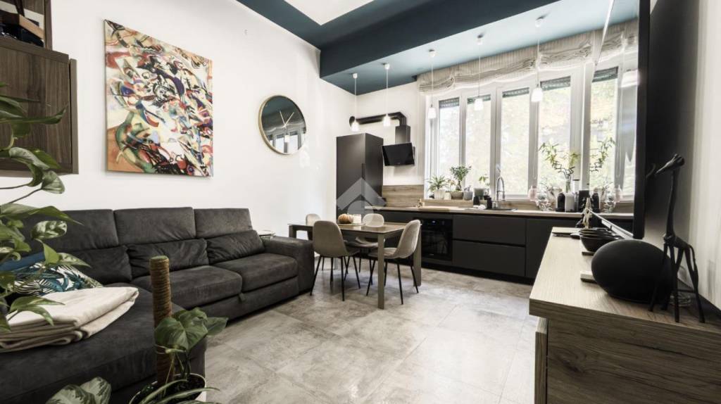 appartamento in vendita a Milano in zona Città Studi