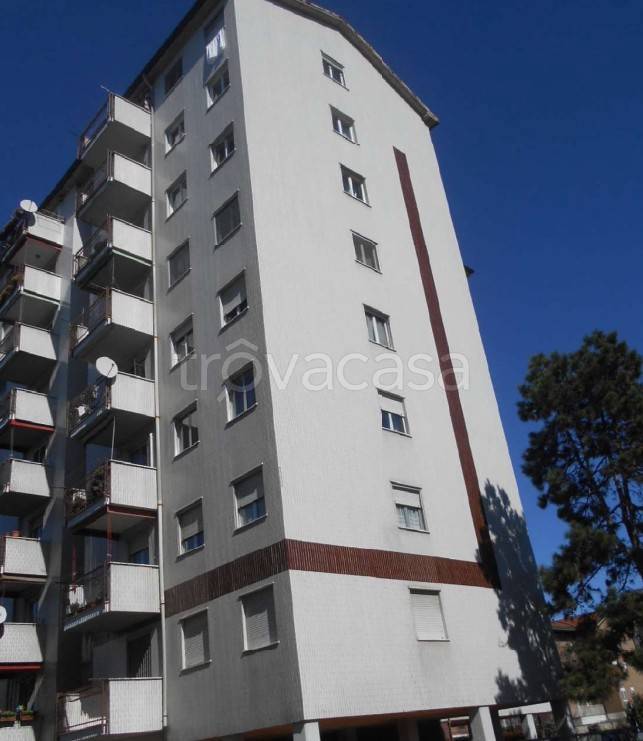 appartamento in vendita a Milano in zona Piazzale Lodi