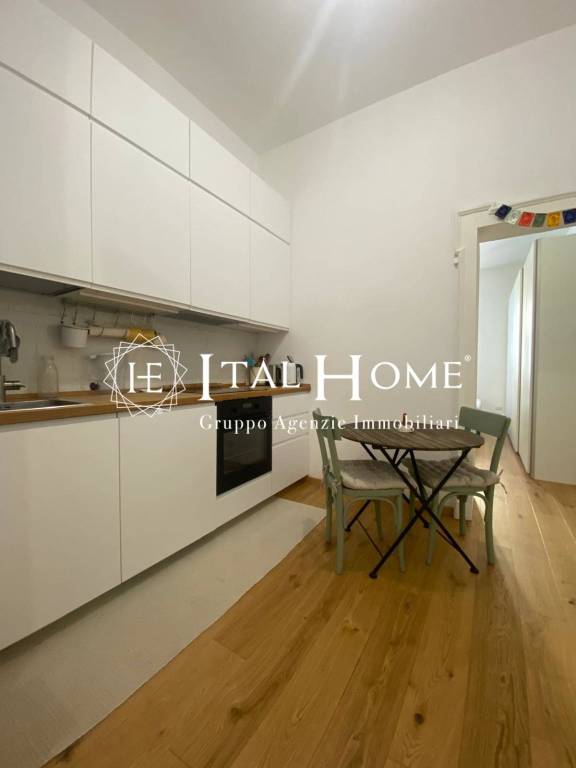 appartamento in vendita a Milano in zona Bocconi